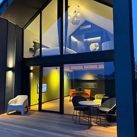 Amazing With Shared Pool Holiday home