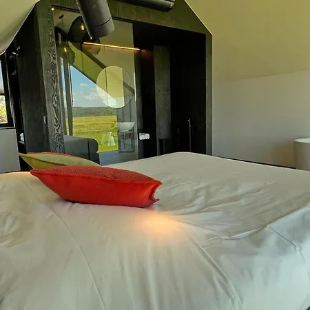 Amazing With Shared Pool Holiday home