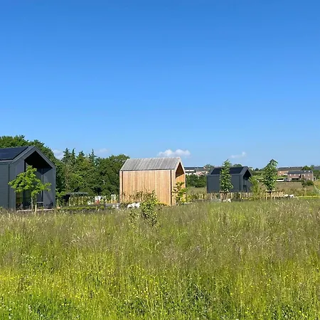 Amazing With Shared Pool Holiday home *